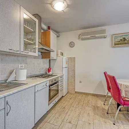 Serenity 2 Bedroom - Happy Διαμέρισμα Supetar